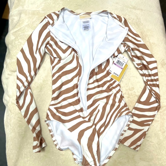 NWT Michael Kors l/s Women’s swimsuit - Picture 2 of 6